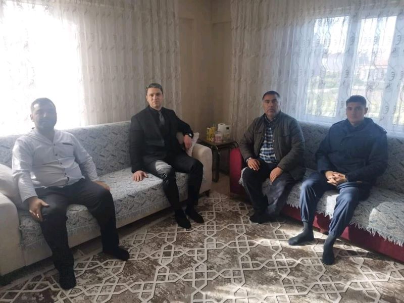 PİYADE UZM. ÇVŞ. SİNAN AKPINAR'IN AİLESİNE ZİYARET